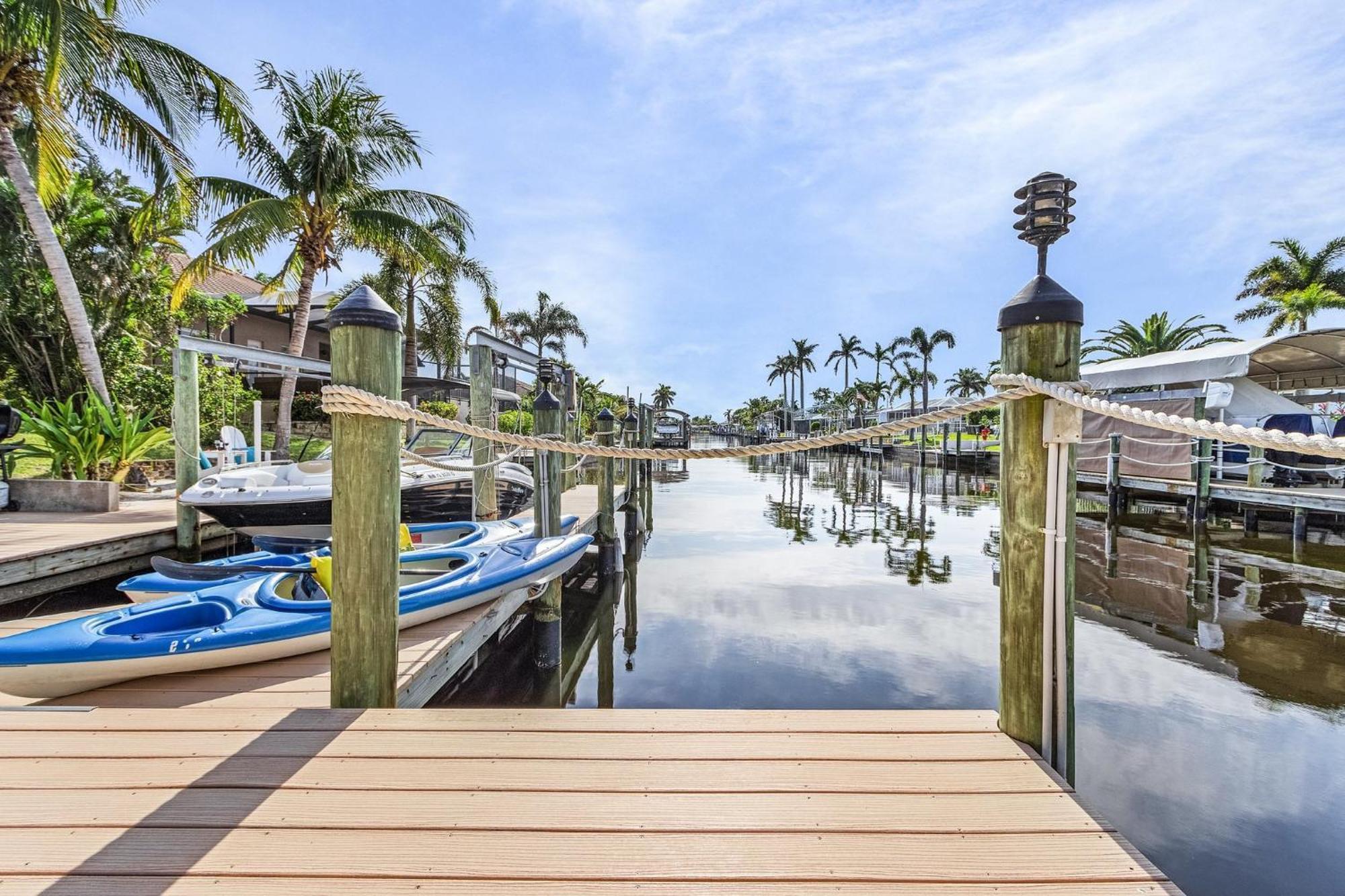 Villa Azurro, Cape Coral Exterior photo